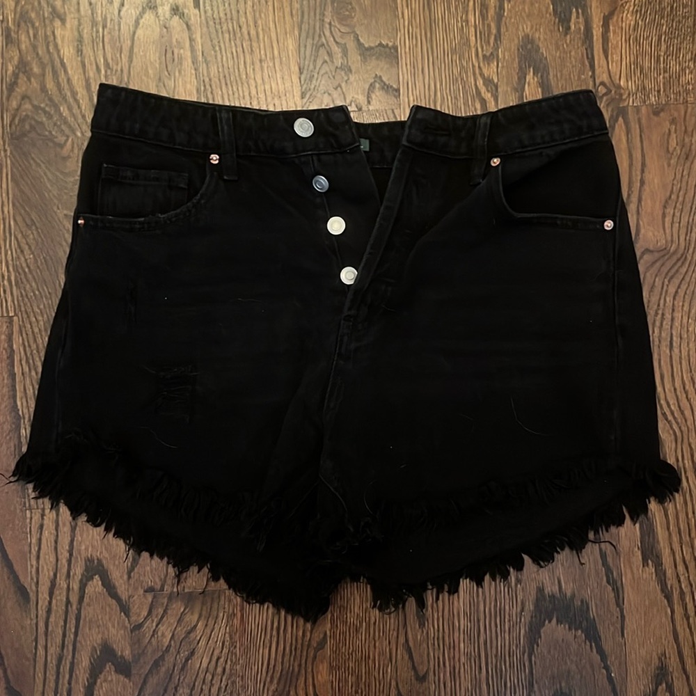 Wild Fable Jean shorts. Great fraying. Button up. Size 10.